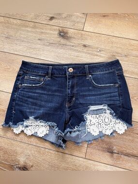 American Eagle Size 14 Shortie Jean Shorts Super Level Stretch Denim Lace Pocket